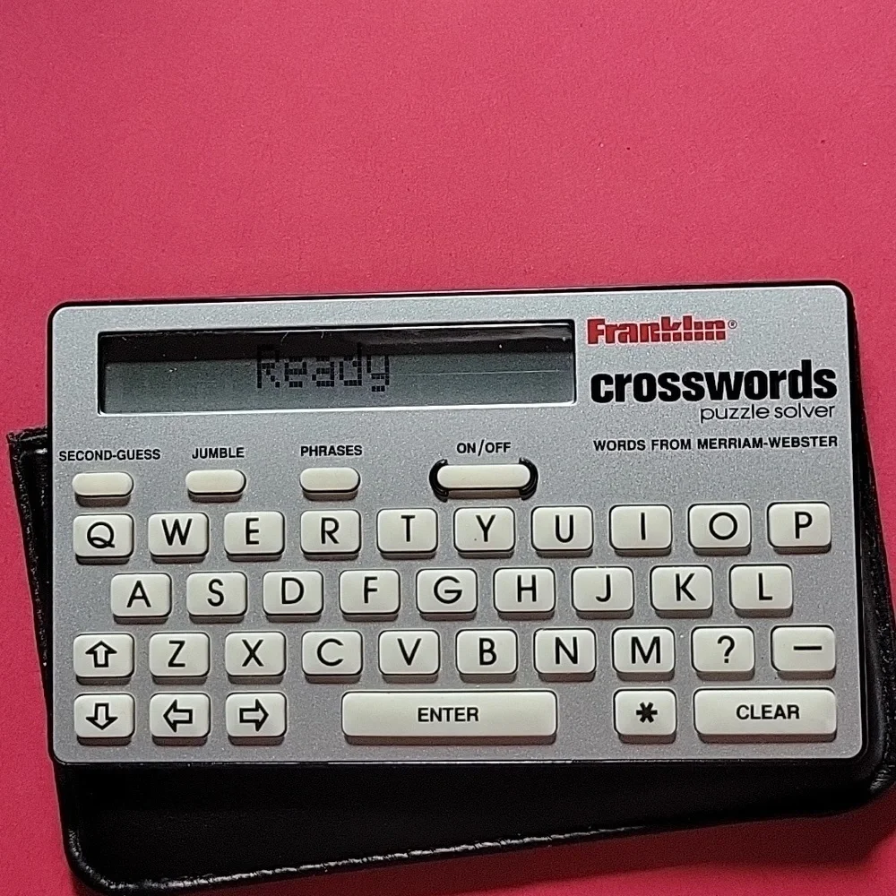Vintage Franklin Crosswords Puzzle Solver CW-40 Electronic Handheld with Case